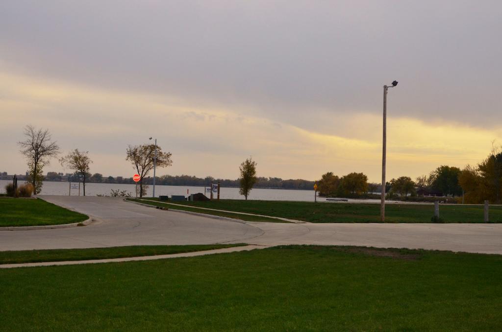 Cobblestone Inn & Suites - Lake View ภายนอก รูปภาพ